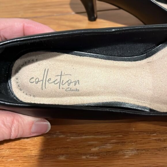 Clarks Linvale Crown Black Leather Pump Size 7. - Picture 5 of 9